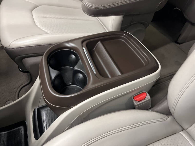 2020 Chrysler Voyager LXi