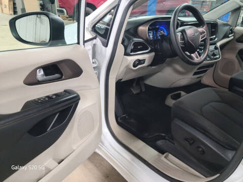 2017 Chrysler Pacifica LX