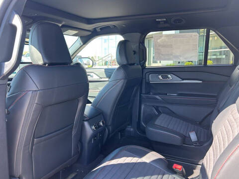 2026 Ford Explorer ST-Line