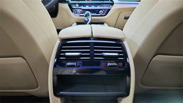 2021 BMW 5 Series 530i