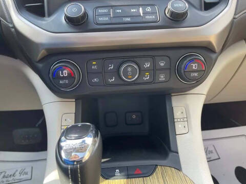 2017 GMC Acadia Denali