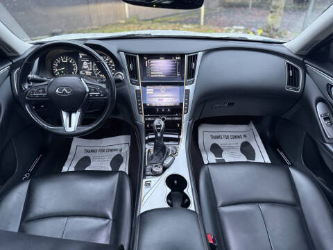 2021 Infiniti Q50 Luxe