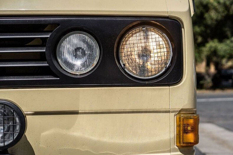 1982 Volkswagen Vanagon Camper