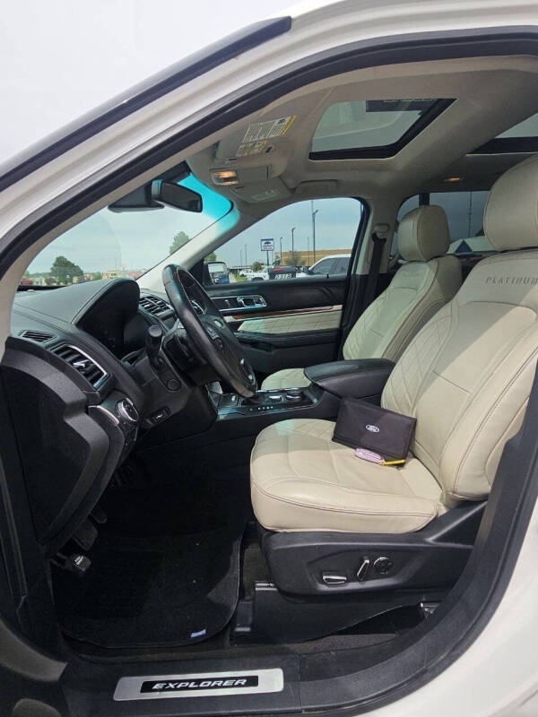 2016 Ford Explorer Platinum