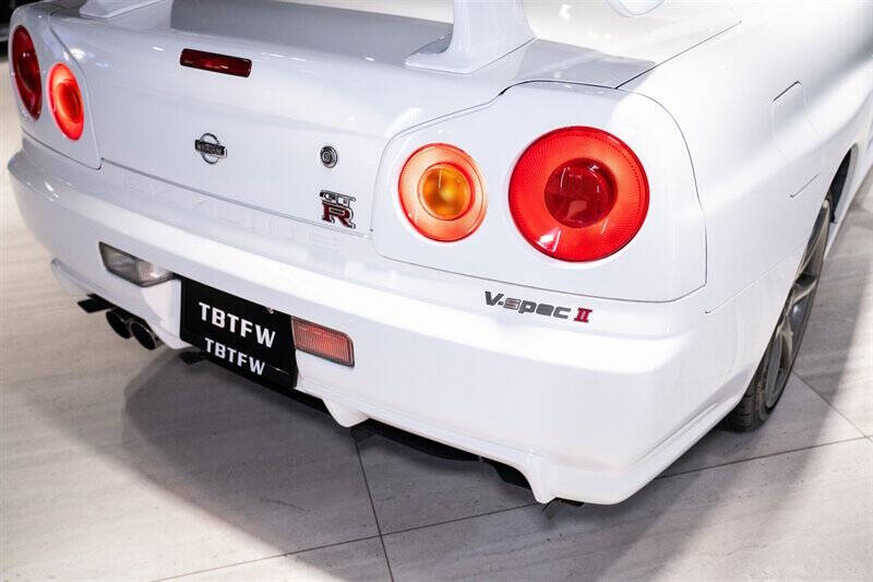 2000 Nissan GT-R