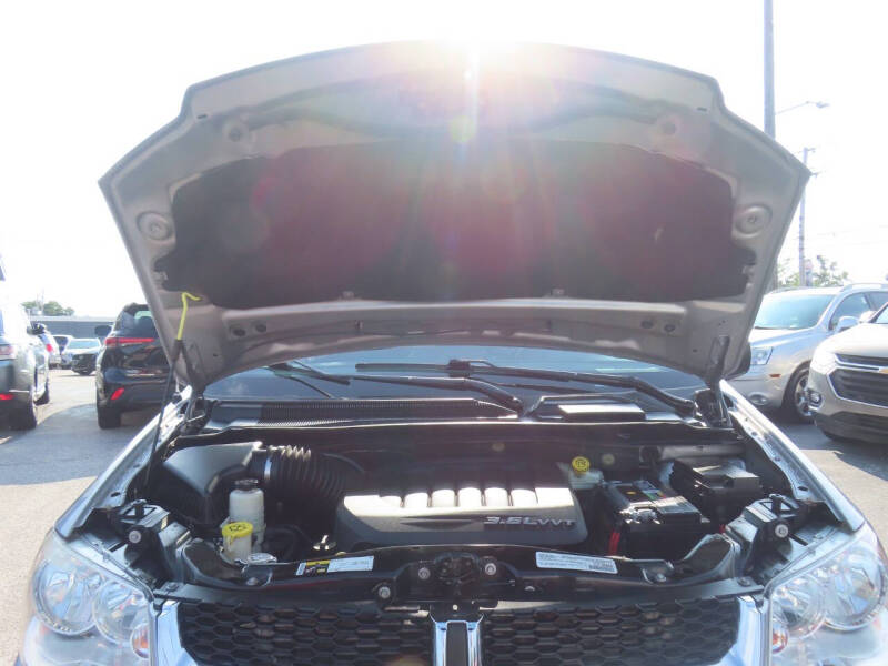2016 Dodge Grand Caravan American Value Package