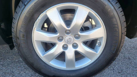 2011 Kia Sorento LX
