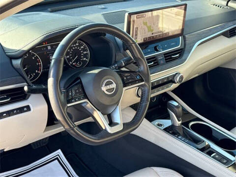 2023 Nissan Altima 2.5 SV