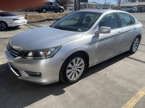 2013 Honda Accord for sale at MOUNTAIN CITY MOTORS INC in Dalton GA