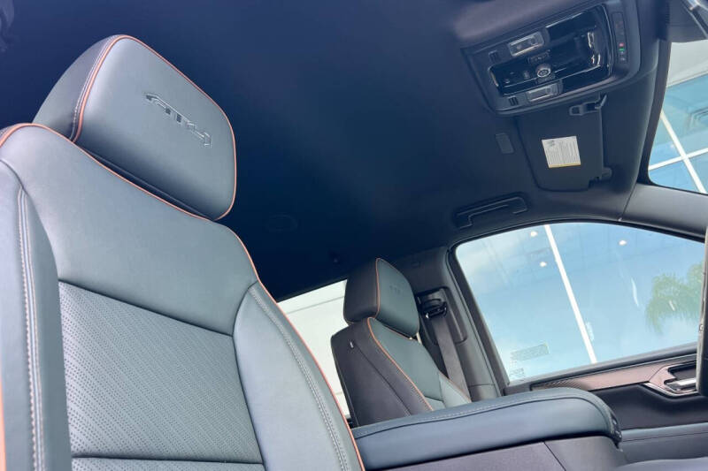 2026 GMC Yukon XL AT4