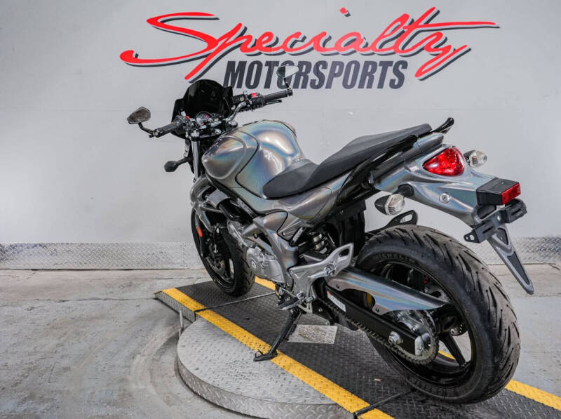 2013 Suzuki SFV650 Gladius