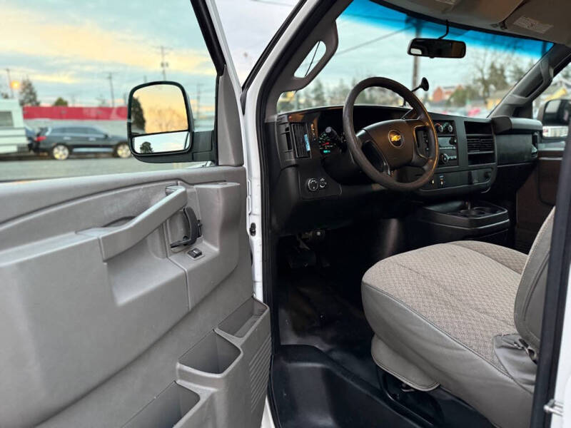 2016 Chevrolet Express 2500