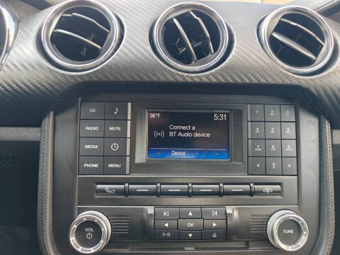 2016 Ford Mustang V6