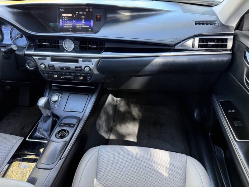 2016 Lexus ES 350