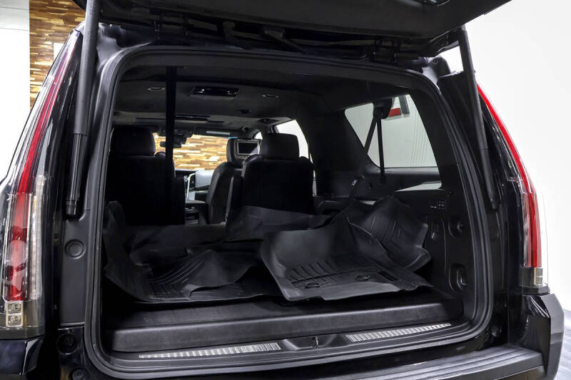 2018 Cadillac Escalade ESV Platinum