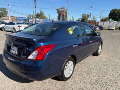 2014 Nissan Versa 1.6 S