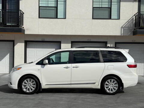 2017 Toyota Sienna XLE 7-Passenger