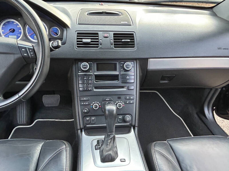 2014 Volvo XC90 3.2 R-Design Platinum