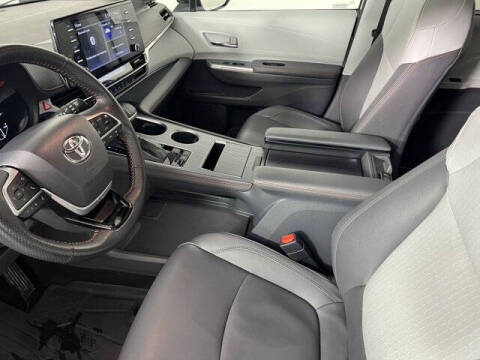 2022 Toyota Sienna XSE 7-Passenger