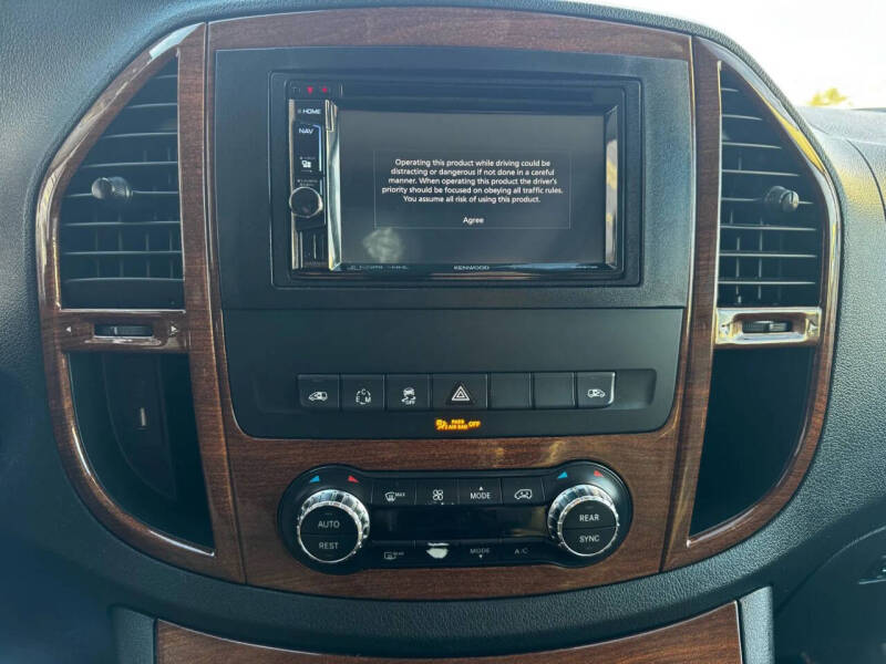 2017 Mercedes-Benz Metris