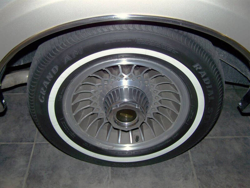 1988 Lincoln Town Car Signature