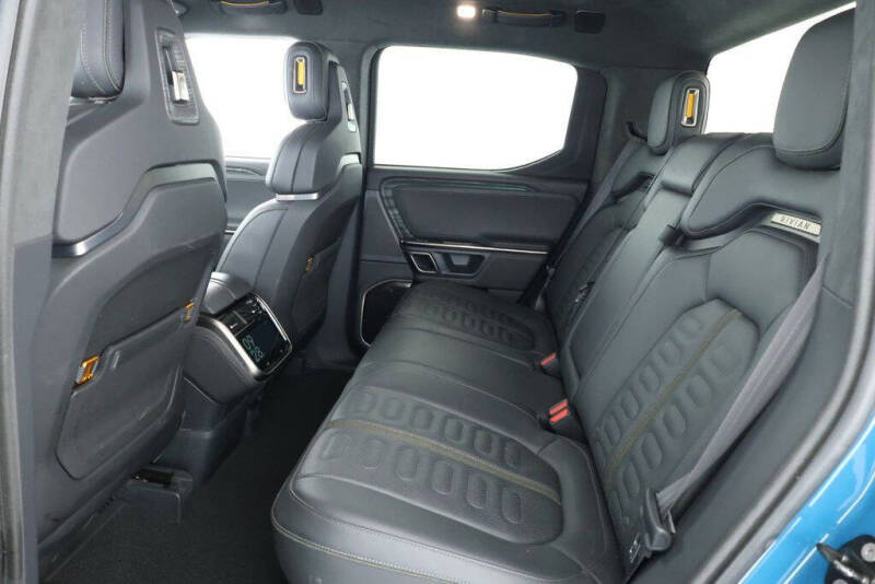 2022 Rivian R1T Adventure