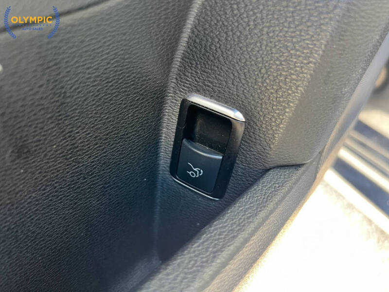 2011 Mercedes-Benz E-Class