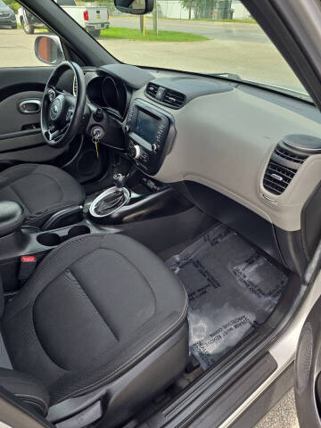 2019 Kia Soul +