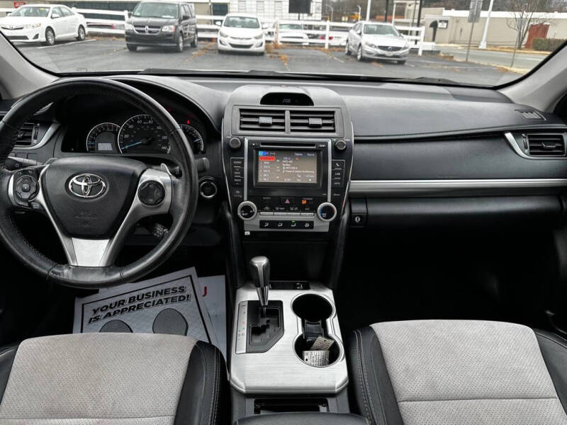 2012 Toyota Camry SE V6