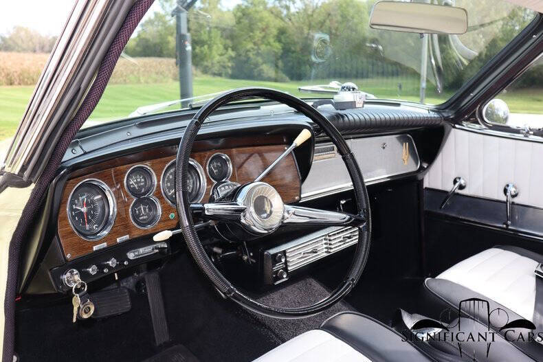 1962 Studebaker GT Hawk