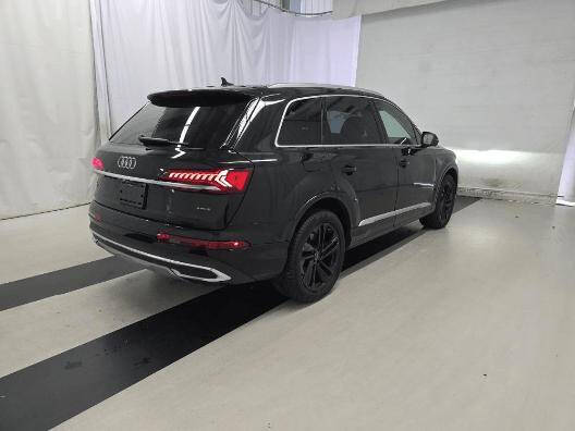 2022 Audi Q7 quattro Premium Plus 55 TFSI