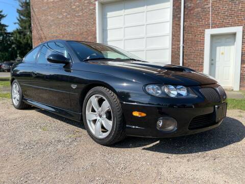 2005 Pontiac GTO for sale at Jim's Hometown Auto Sales LLC in Byesville OH