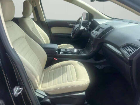 2019 Ford Edge SE