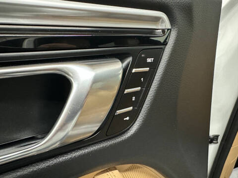 2018 Porsche Macan S