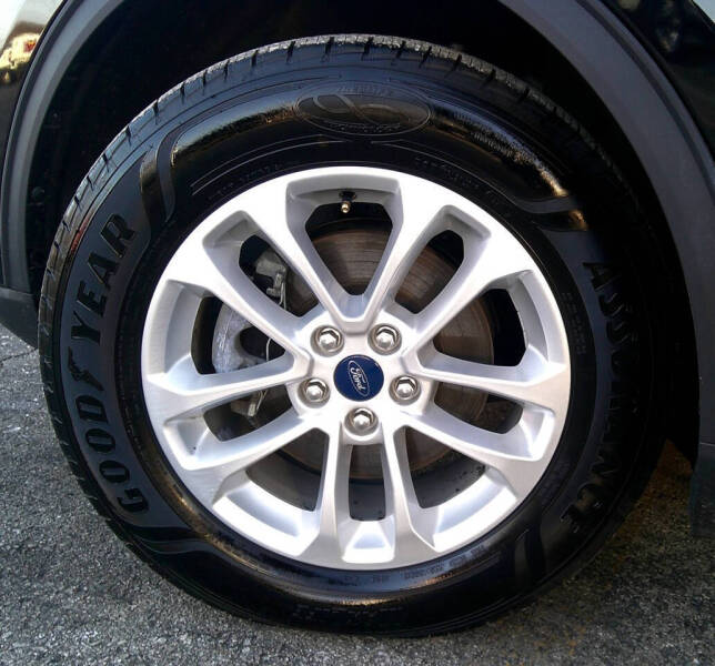 2021 Ford Escape Hybrid SE