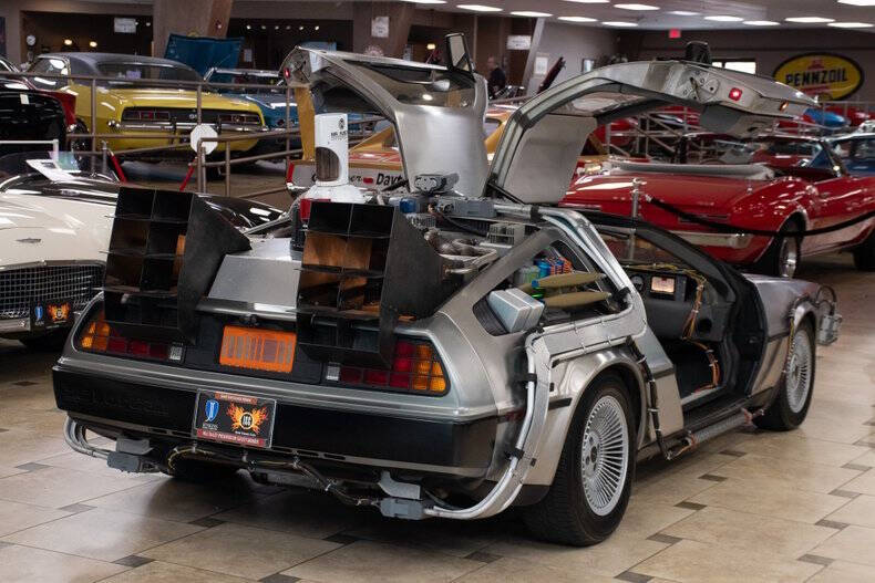 1981 DeLorean DMC-12