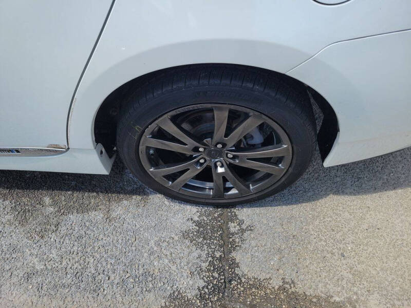 2013 Toyota Prius Three