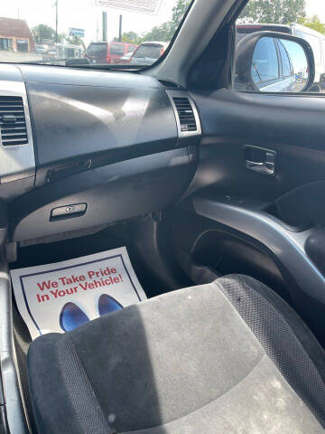 2008 Mitsubishi Outlander XLS