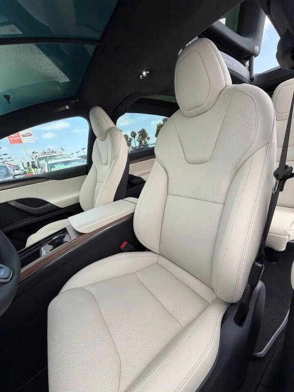 2026 Tesla Model X