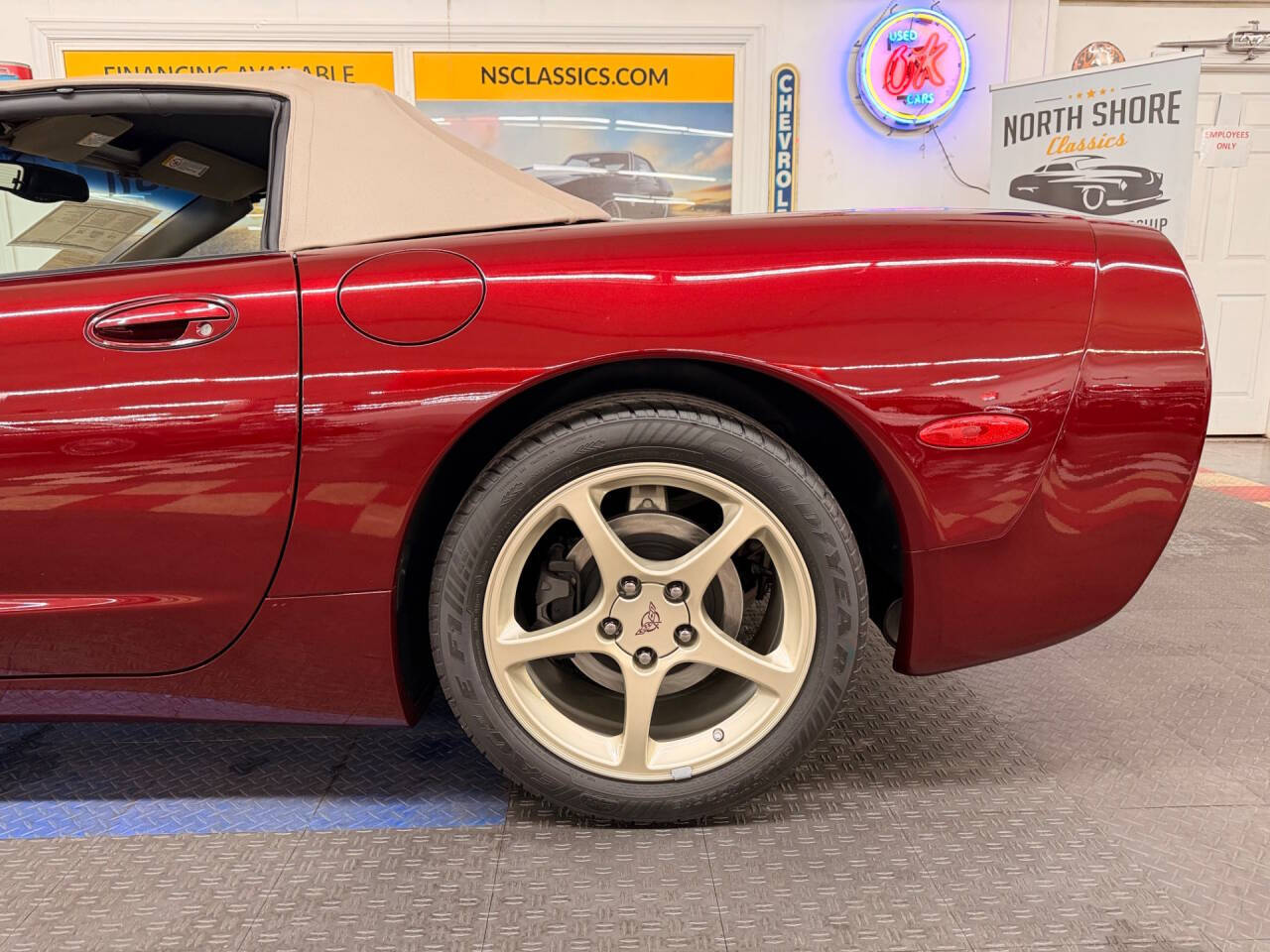 2003 Chevrolet Corvette 42