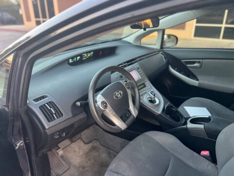 2012 Toyota Prius Two