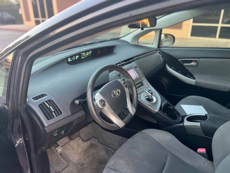 2012 Toyota Prius Two