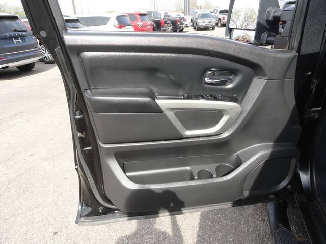 2016 Nissan Titan XD