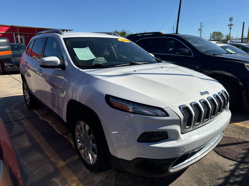 2016 Jeep Cherokee for sale at JORGE'S MECHANIC SHOP & AUTO SALES in Houston TX