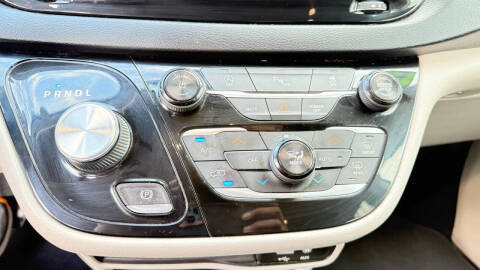 2018 Chrysler Pacifica Touring Plus