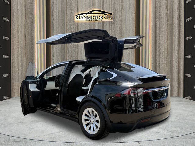 2020 Tesla Model X Long Range