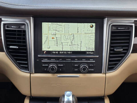 2016 Porsche Macan Turbo