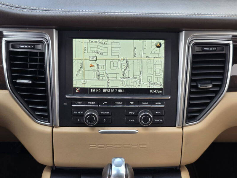 2016 Porsche Macan Turbo