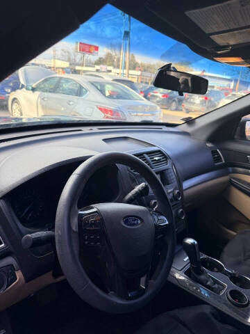 2016 Ford Explorer