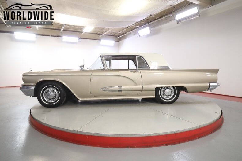 1959 Ford Thunderbird